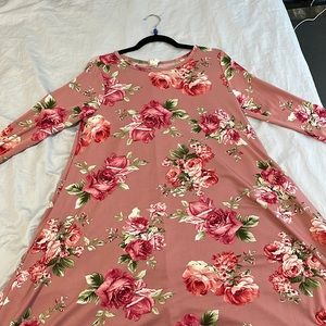 Honey and lace long sleeve dress